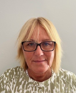 Carolyn Davies