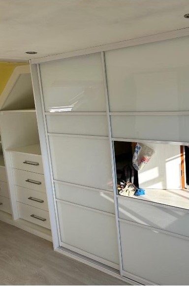 Range of Bespoke Wardrobes — photo 7